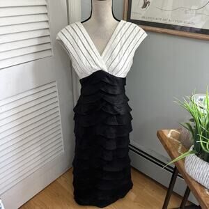 Adrianna Papell Dress Womens 6P Black White Tiered Ruffle Cocktail Wedding Gala